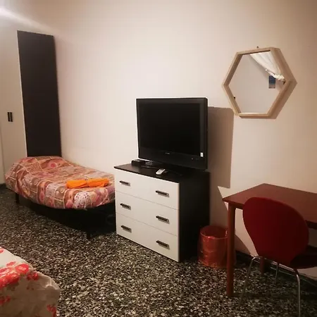 בית אירוח Centrum קליארי